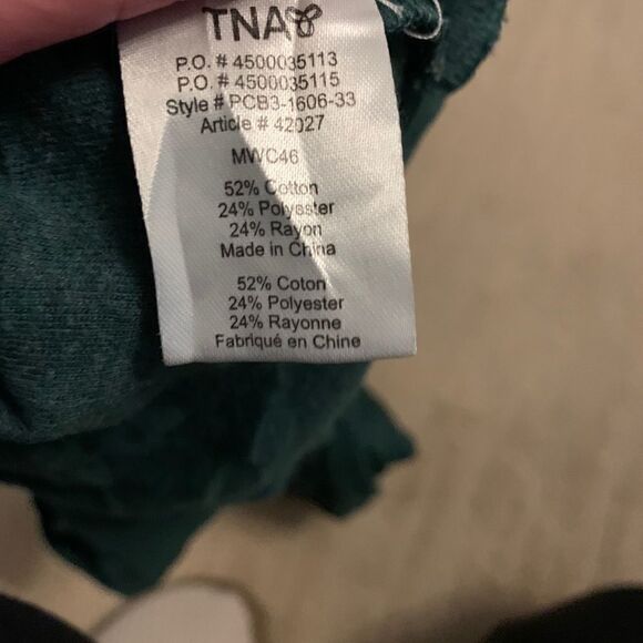 Aritzia TNA DEL-MAR Green Longsleeve Pullover with Rolled Cuffs - Picture 2 of 7